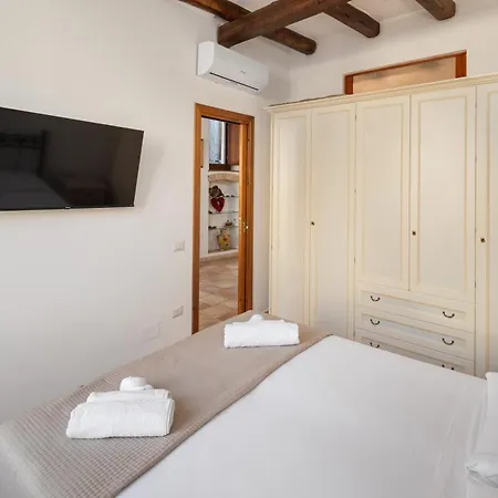 Casa Calabrisella - Centro Storico Di - Free Wi-fi